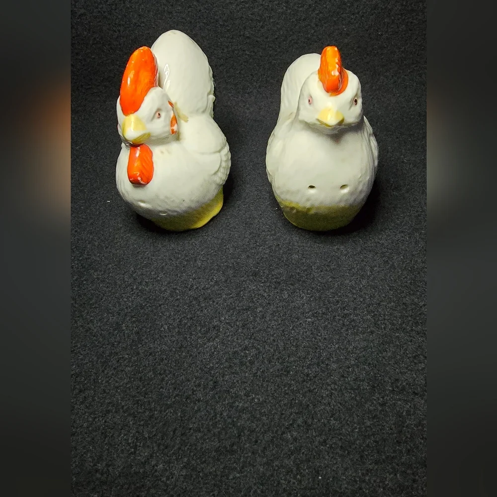 Vintage Ceramic Chicken Salt and Pepper Shakers